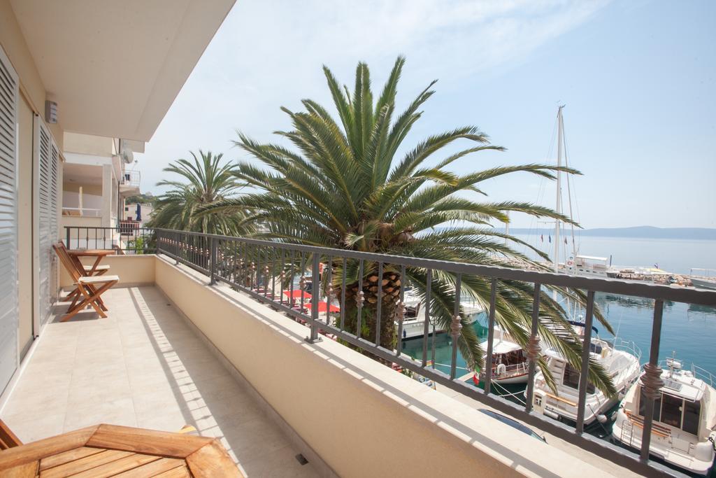 פודגורה Apartments Gaston מראה חיצוני תמונה