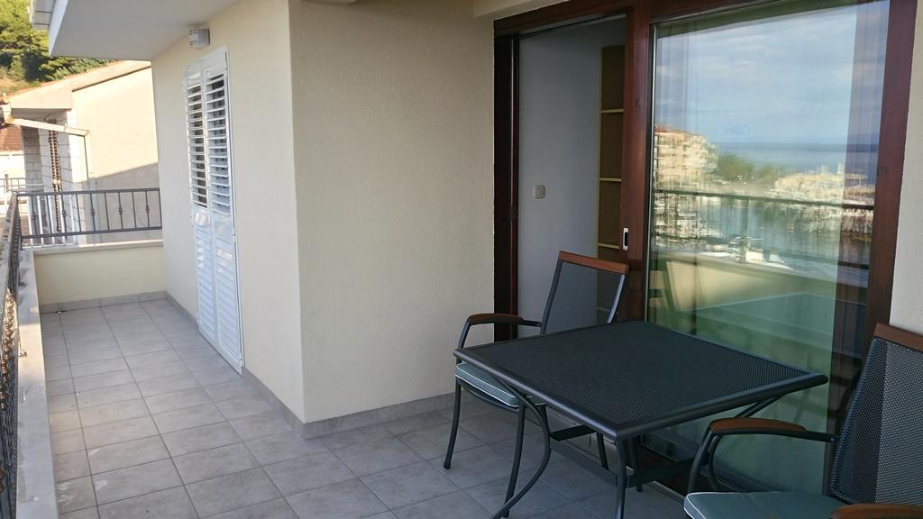 פודגורה Apartments Gaston מראה חיצוני תמונה