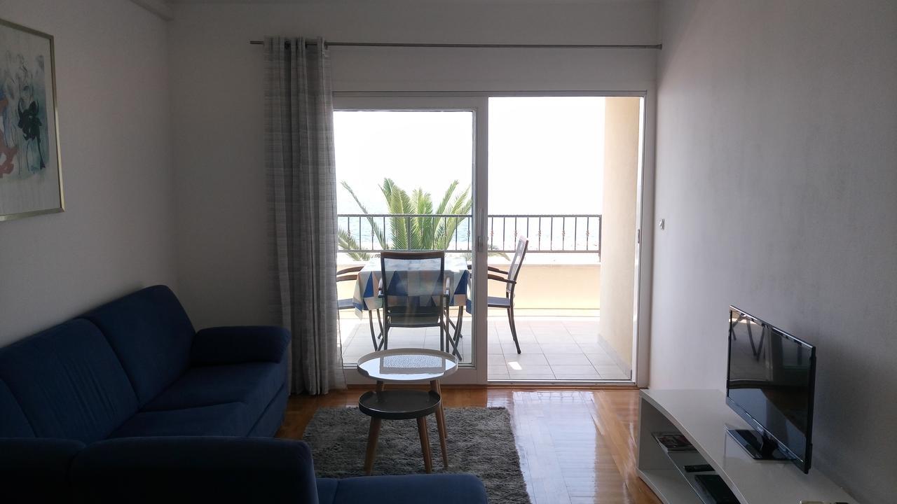 פודגורה Apartments Gaston מראה חיצוני תמונה