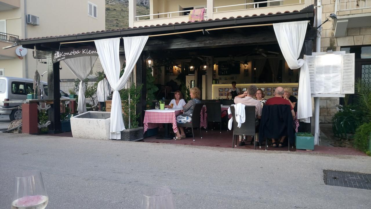 פודגורה Apartments Gaston מראה חיצוני תמונה